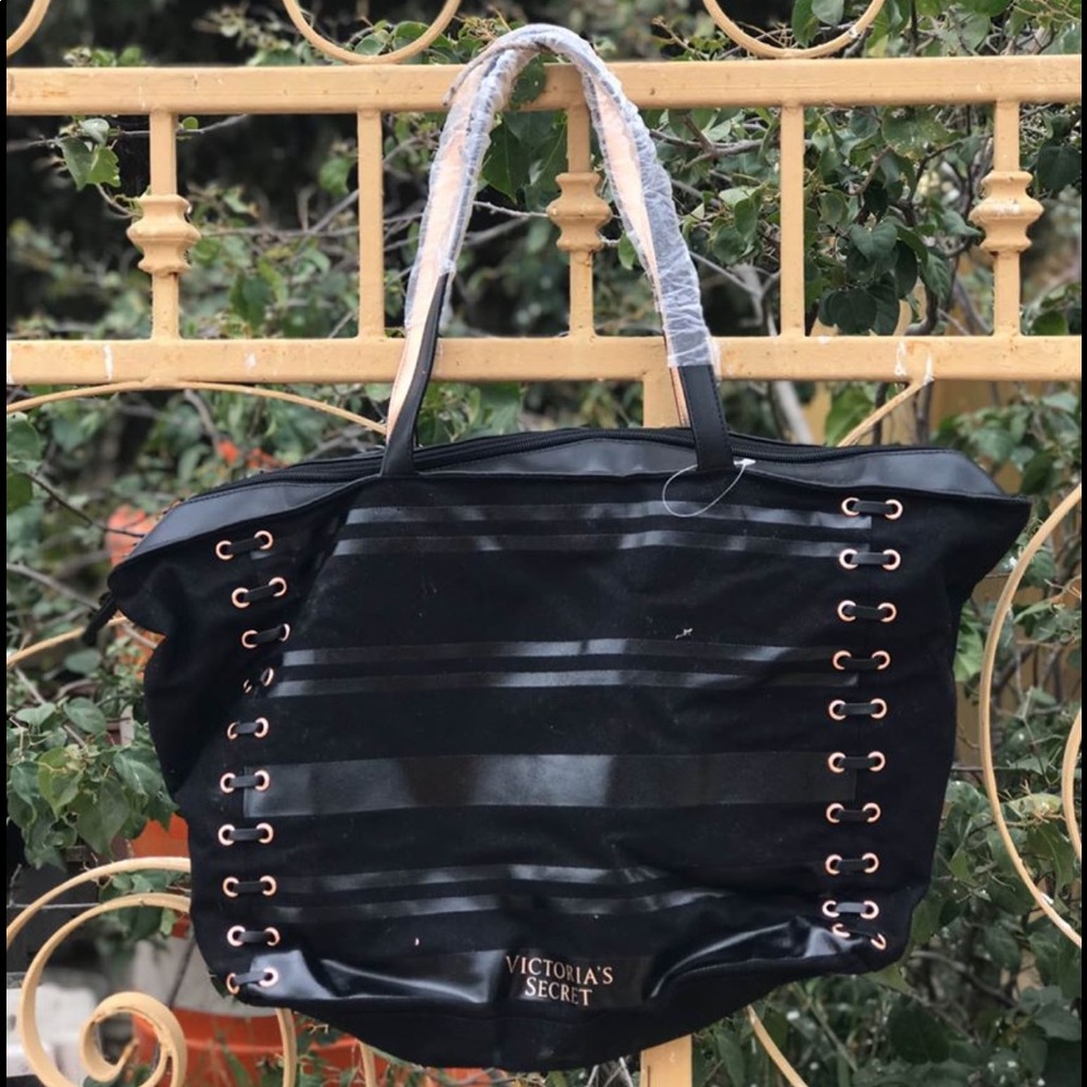 Vs travel purse